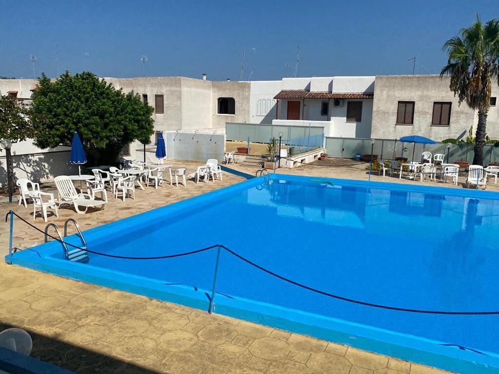 Вилла Villino Sabrina Con Piscina Торре-Лапилло Экстерьер фото